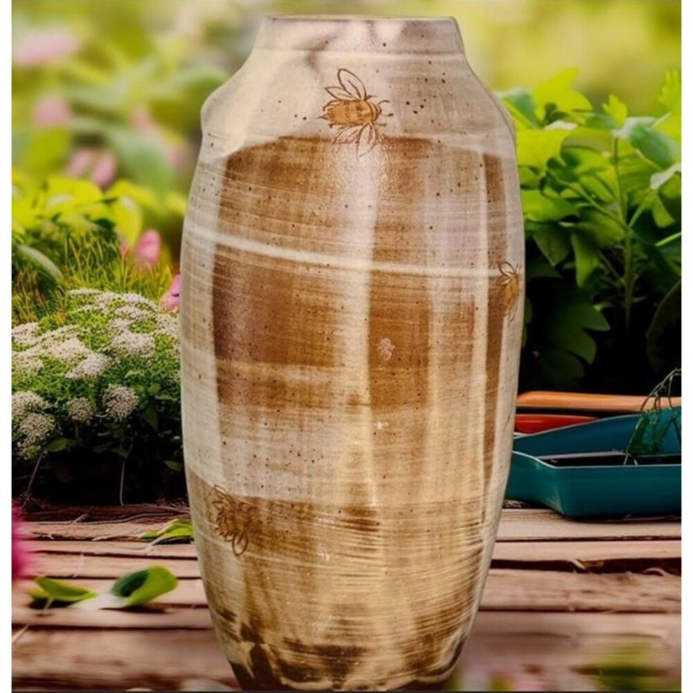 Beautiful 8" Studio Art Hand Turned Etched Bee Vase Tan and grey colors Signed